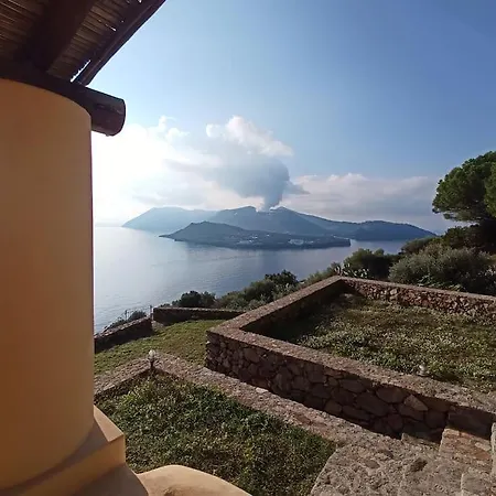 Сasa de vacaciones La Casa Del Mandorlo San Salvatore (Messina)