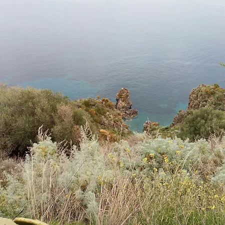 La Casa Del Mandorlo Vakantiehuis *