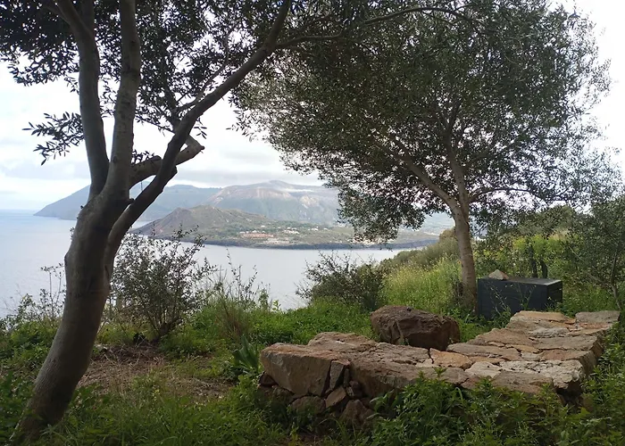 La Casa Del Mandorlo Vakantiehuis San Salvatore (Messina)