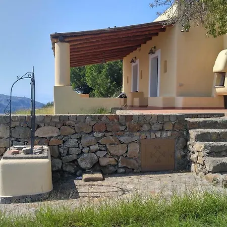 La Casa Del Mandorlo Vakantiehuis