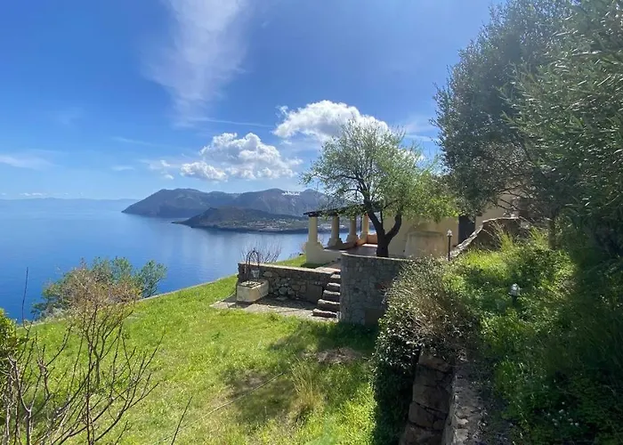 La Casa Del Mandorlo * San Salvatore (Messina)