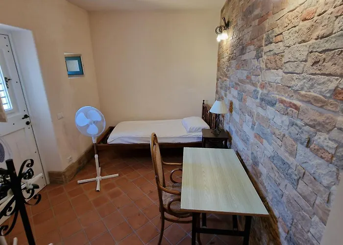 La Casa Del Mandorlo San Salvatore (Messina)