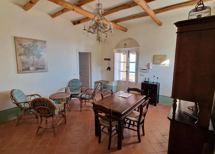 La Casa Del Mandorlo Holiday home San Salvatore (Messina)