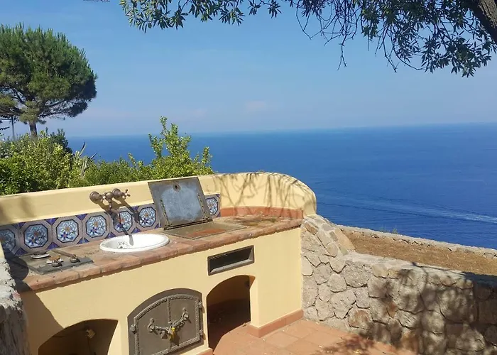 La Casa Del Mandorlo * San Salvatore (Messina)