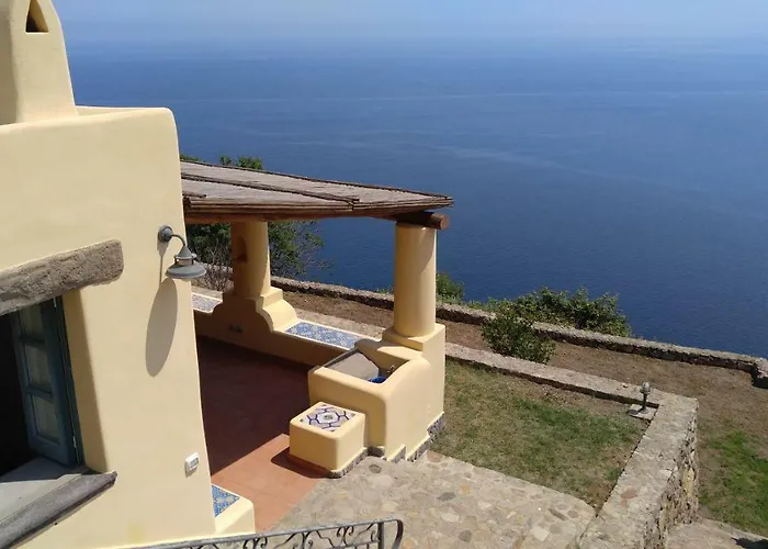 La Casa Del Mandorlo San Salvatore (Messina)